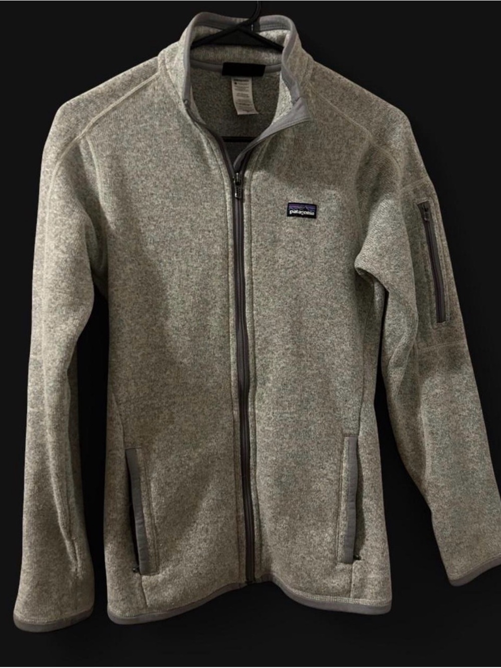 Patagonia Women’s Light Heather Gray Full-Zip Jacket